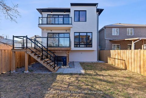 Photo 36 at 67 Bexhill Avenue, Birchmount, Toronto