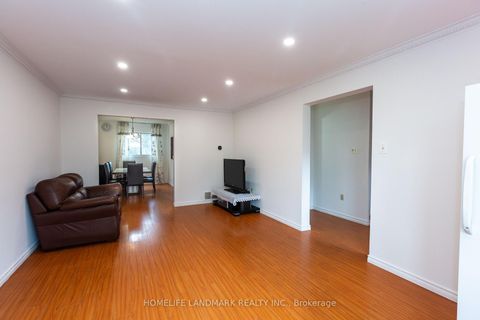 Photo 4 at 102 - 91 L'amoreaux Drive S, L'Amoreaux, Toronto