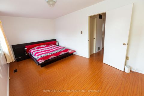 Photo 13 at 102 - 91 L'amoreaux Drive S, L'Amoreaux, Toronto