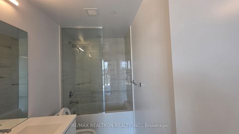 Photo 21 at 608 - 38 Honeycrisp Crescent, Vaughan Corporate Centre, Vaughan