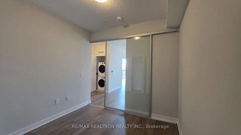 Photo 30 at 608 - 38 Honeycrisp Crescent, Vaughan Corporate Centre, Vaughan