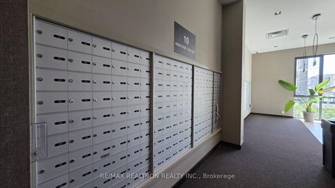 Photo 35 at 608 - 38 Honeycrisp Crescent, Vaughan Corporate Centre, Vaughan