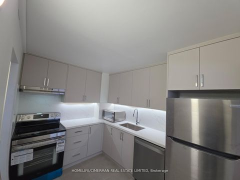 Photo 14 at 1702 - 715 Don Mills Road, Flemingdon Park, Toronto