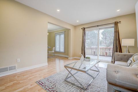 Photo 16 at 151 Campbell Avenue, Yorkhill, Vaughan