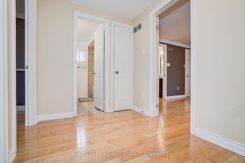 Photo 34 at 151 Campbell Avenue, Yorkhill, Vaughan