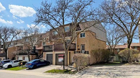 Photo 0 at 14 Dunkeld Way, Royal Orchard, Markham