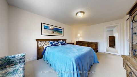 Photo 20 at 14 Dunkeld Way, Royal Orchard, Markham