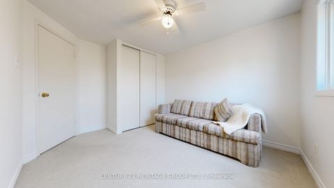 Photo 24 at 14 Dunkeld Way, Royal Orchard, Markham
