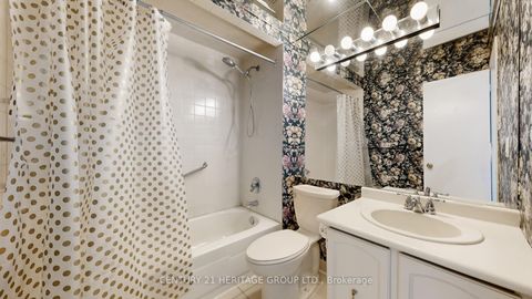 Photo 25 at 14 Dunkeld Way, Royal Orchard, Markham