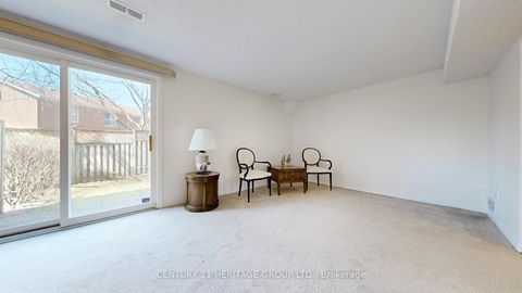 Photo 28 at 14 Dunkeld Way, Royal Orchard, Markham