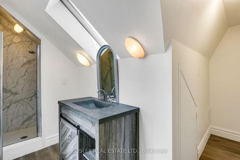 Photo 31 at 25 Salisbury Avenue, South St. James Town, Toronto