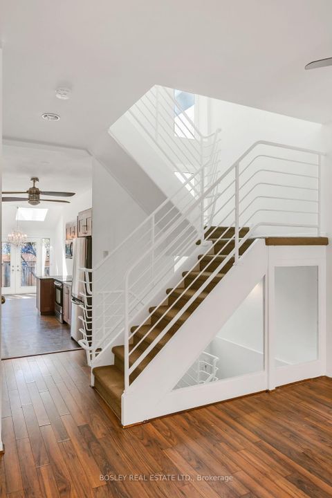 Photo 35 at 25 Salisbury Avenue, South St. James Town, Toronto