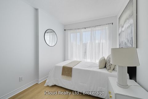 Photo 5 at 1117 Lockie Drive, Kedron, Oshawa