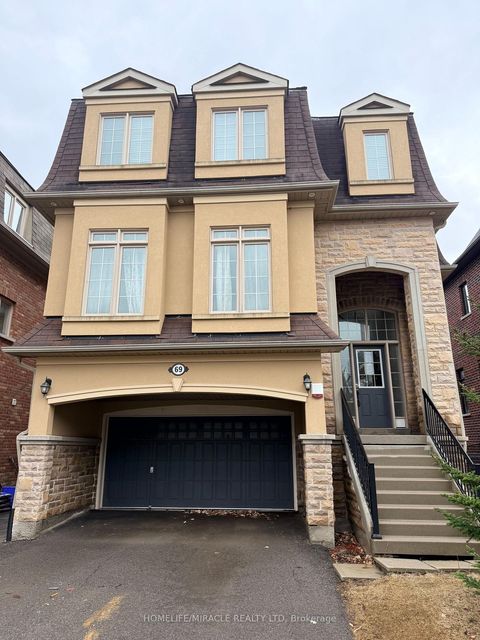 Photo 2 at 69 Headwater Crescent, Oak Ridges Lake Wilcox, Richmond Hill