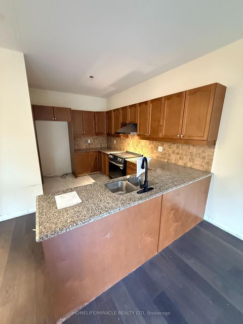 Photo 6 at 69 Headwater Crescent, Oak Ridges Lake Wilcox, Richmond Hill