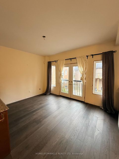 Photo 9 at 69 Headwater Crescent, Oak Ridges Lake Wilcox, Richmond Hill