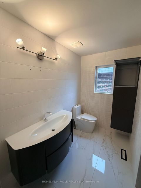 Photo 17 at 69 Headwater Crescent, Oak Ridges Lake Wilcox, Richmond Hill