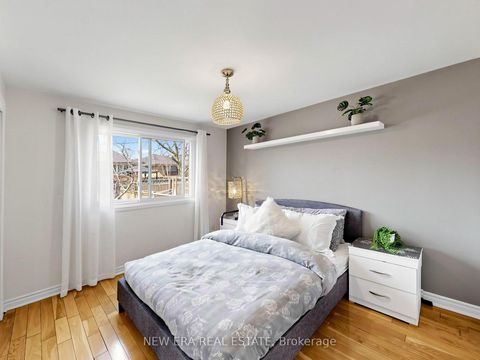 Photo 14 at 4246 Bloor Street W, Markland Wood, Toronto