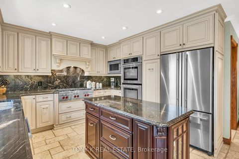 Photo 9 at 79 Bennett Road, West Hill, Toronto