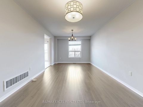 Photo 4 at 93 Clearmeadow Boulevard, Summerhill Estates, Newmarket