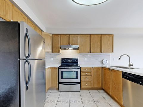 Photo 10 at 93 Clearmeadow Boulevard, Summerhill Estates, Newmarket