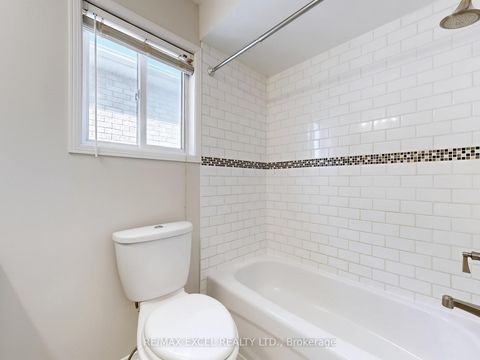 Photo 30 at 93 Clearmeadow Boulevard, Summerhill Estates, Newmarket