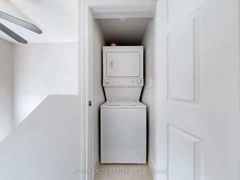 Photo 31 at 93 Clearmeadow Boulevard, Summerhill Estates, Newmarket