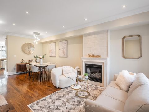 Photo 4 at 3002 Bayview Avenue, Willowdale East, Toronto