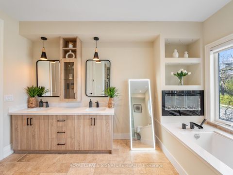 Photo 30 at 3002 Bayview Avenue, Willowdale East, Toronto