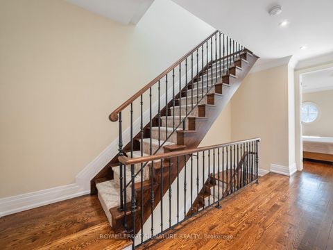 Photo 31 at 3002 Bayview Avenue, Willowdale East, Toronto