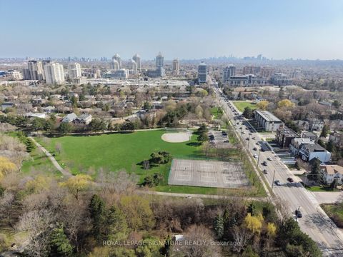 Photo 49 at 3002 Bayview Avenue, Willowdale East, Toronto