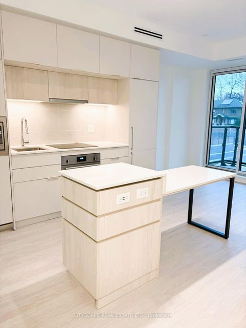 Photo 5 at 306 - 185 Alberta Avenue, Oakwood Village, Toronto