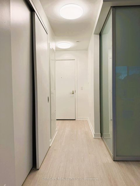 Photo 6 at 306 - 185 Alberta Avenue, Oakwood Village, Toronto