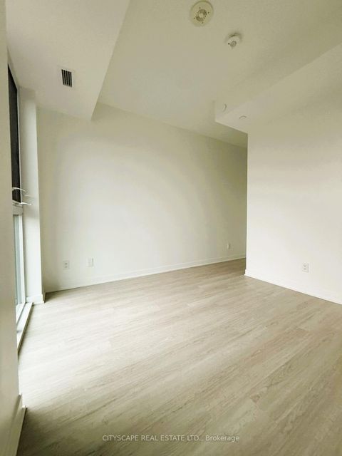 Photo 7 at 306 - 185 Alberta Avenue, Oakwood Village, Toronto