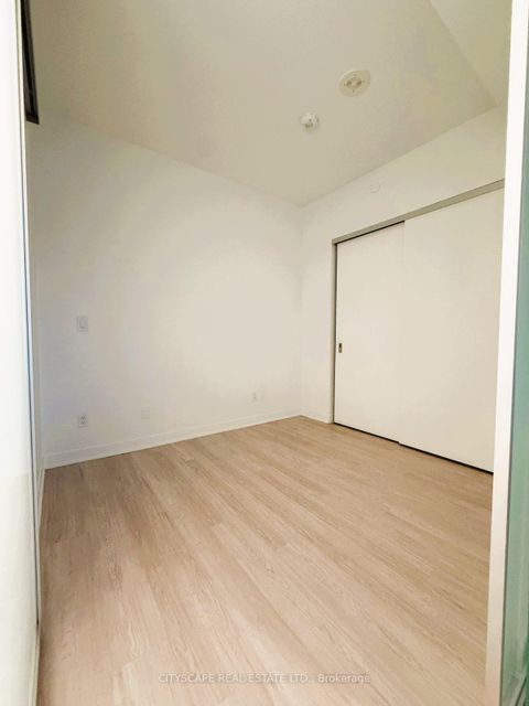 Photo 9 at 306 - 185 Alberta Avenue, Oakwood Village, Toronto