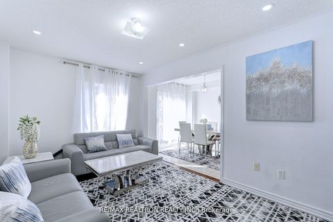 Photo 1 at 88 Banbrooke Crescent, Summerhill Estates, Newmarket