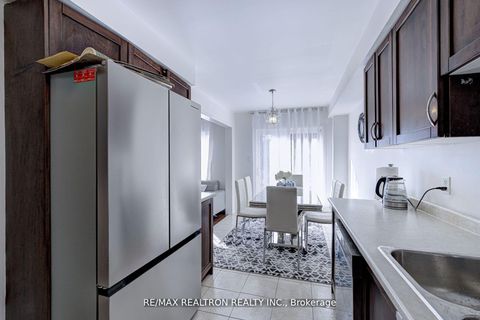 Photo 6 at 88 Banbrooke Crescent, Summerhill Estates, Newmarket