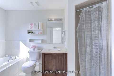 Photo 10 at 88 Banbrooke Crescent, Summerhill Estates, Newmarket