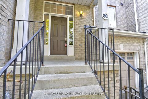 Photo 16 at 88 Banbrooke Crescent, Summerhill Estates, Newmarket