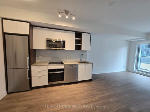 Photo 4 at 1220 - 543 Richmond Street W, Waterfront Communities C1, Toronto