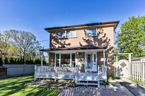 Photo 3 at 38 Logandale Road, Willowdale East, Toronto
