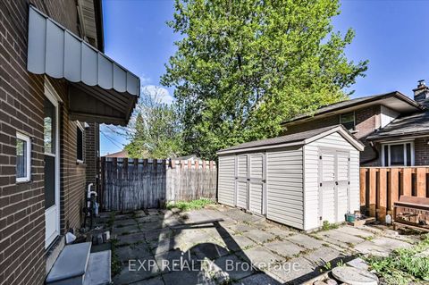 Photo 35 at 38 Logandale Road, Willowdale East, Toronto