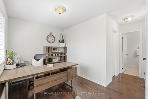 Photo 22 at 18 Kerr Lane, Bayview Northeast, Aurora