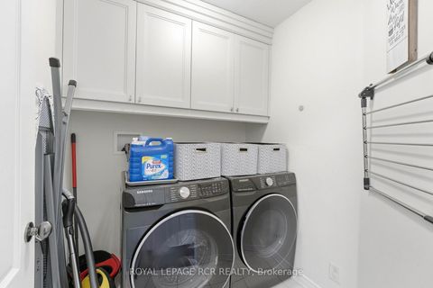 Photo 35 at 18 Kerr Lane, Bayview Northeast, Aurora