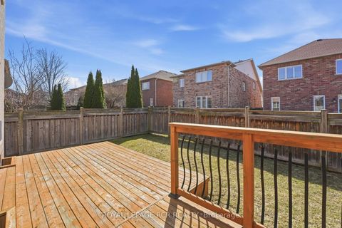 Photo 47 at 18 Kerr Lane, Bayview Northeast, Aurora