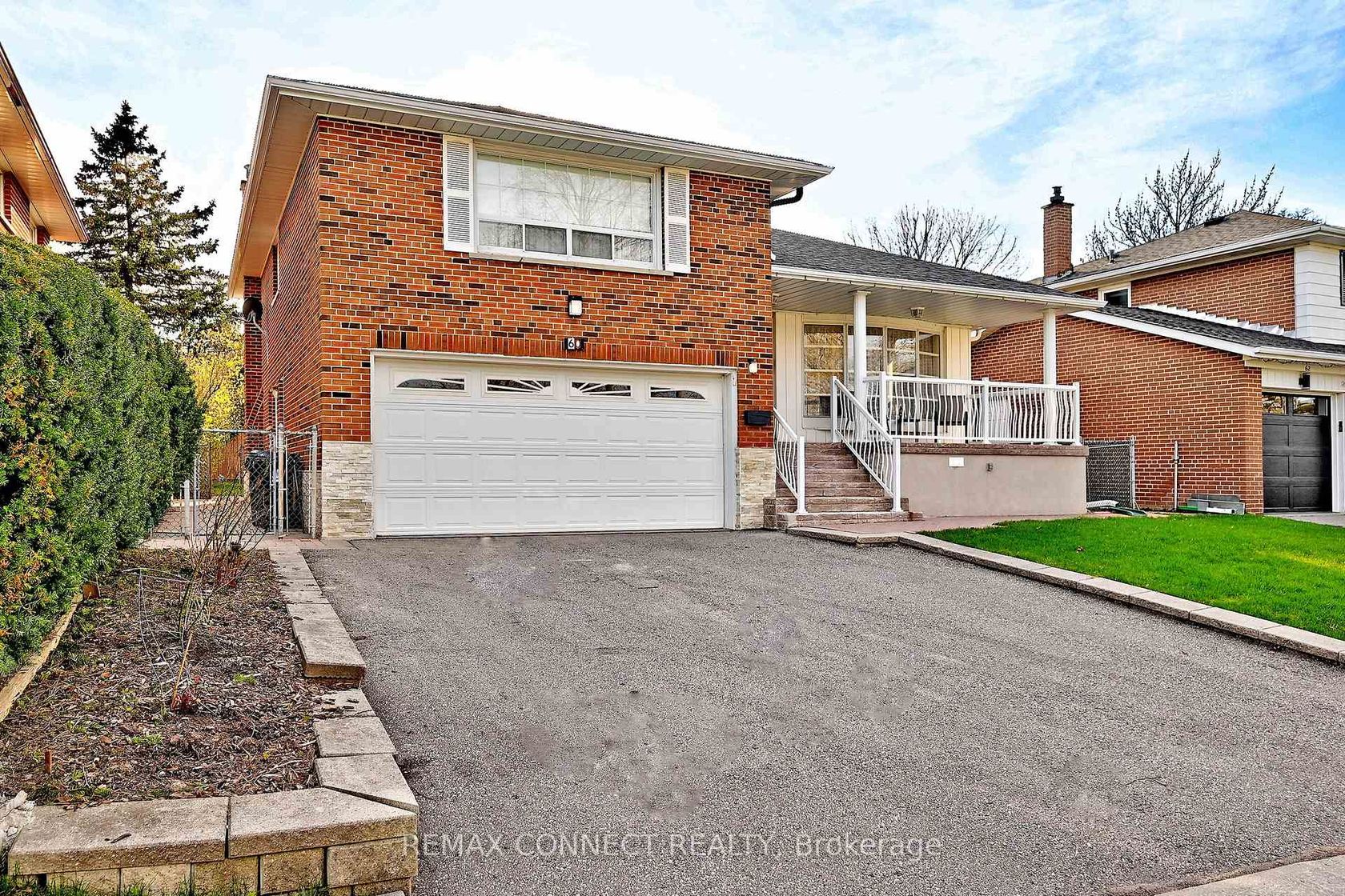 60 Brian Drive, Pleasant View, Toronto photo number 2