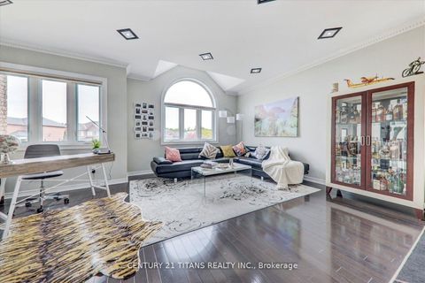 Photo 10 at 577 Royalpark Way, Elder Mills, Vaughan