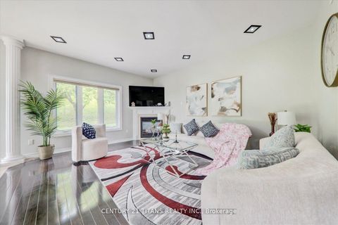 Photo 11 at 577 Royalpark Way, Elder Mills, Vaughan