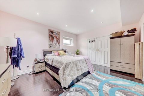 Photo 34 at 577 Royalpark Way, Elder Mills, Vaughan