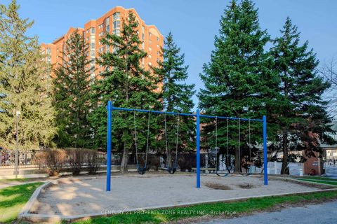 Photo 2 at PH03 - 2466 Eglinton Avenue E, Eglinton East, Toronto